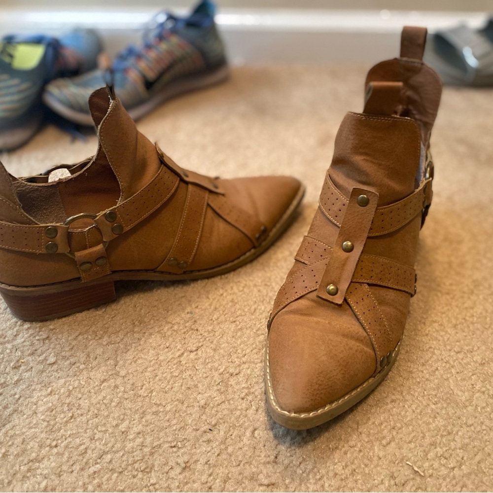 Coconuts booties